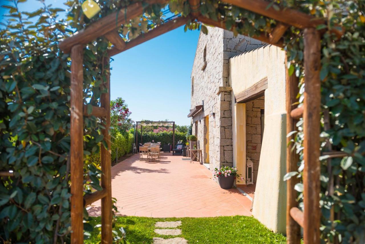 Relais del Borgo- Domo Porto San Paolo (Sardinia) Exterior foto